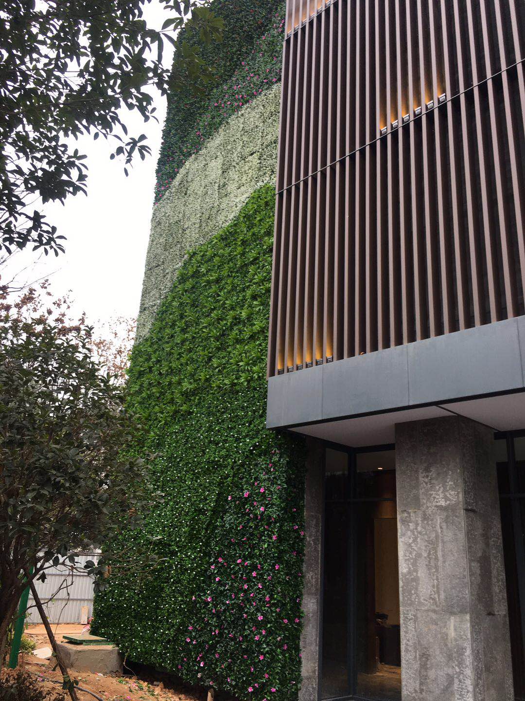 鑫遠國際室外仿真植物墻